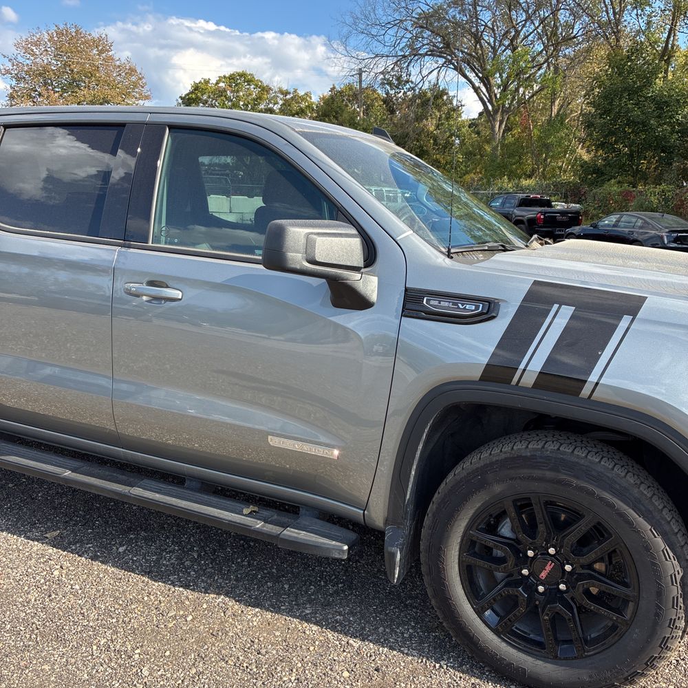 2025 GMC Sierra 1500 Elevation