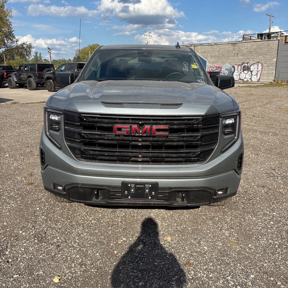2025 GMC Sierra 1500 Elevation