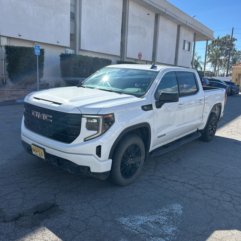 2023 GMC Sierra 1500 Elevation