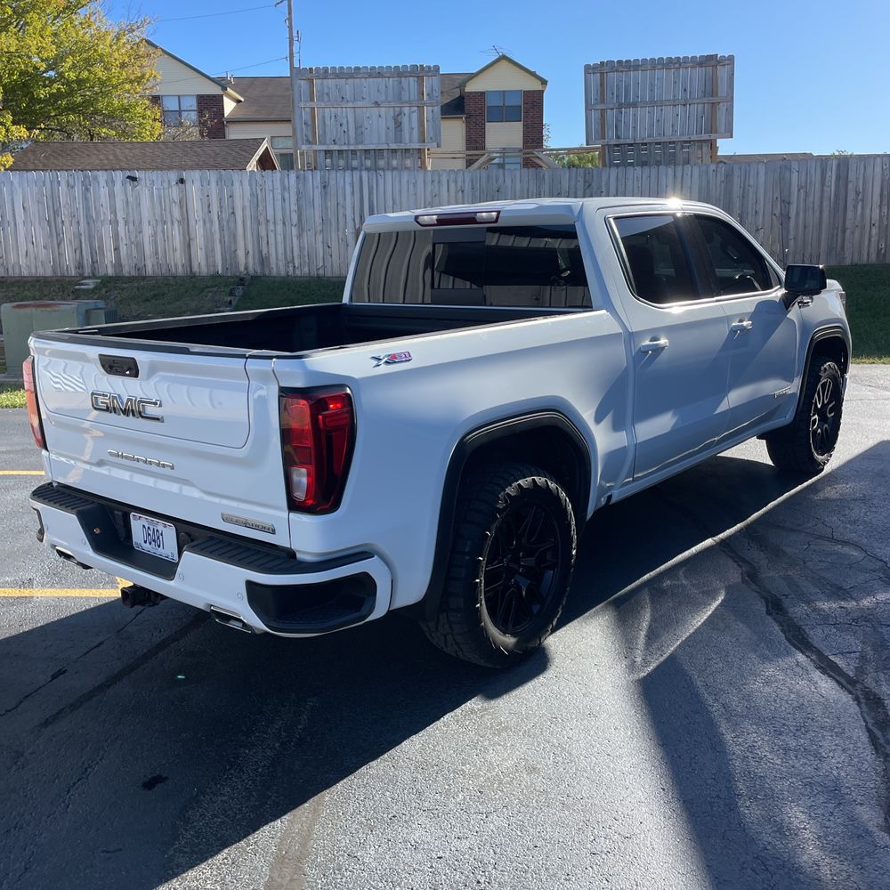 2022 GMC Sierra 1500 Elevation