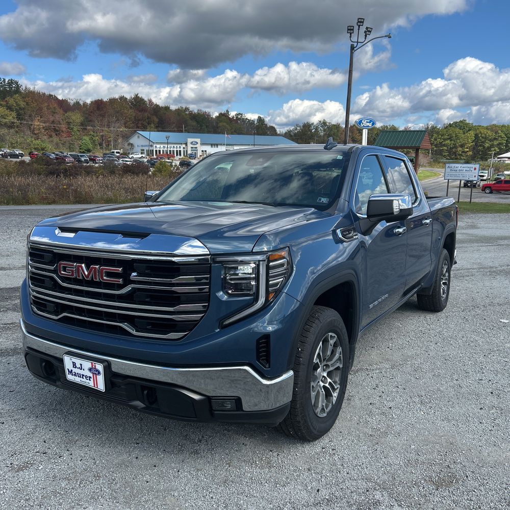 2024 GMC Sierra 1500 SLT