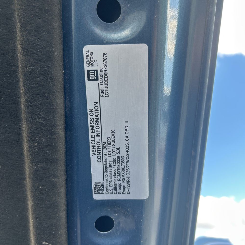 2024 GMC Sierra 1500 SLT