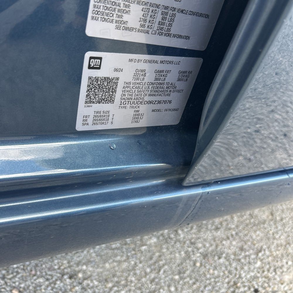 2024 GMC Sierra 1500 SLT