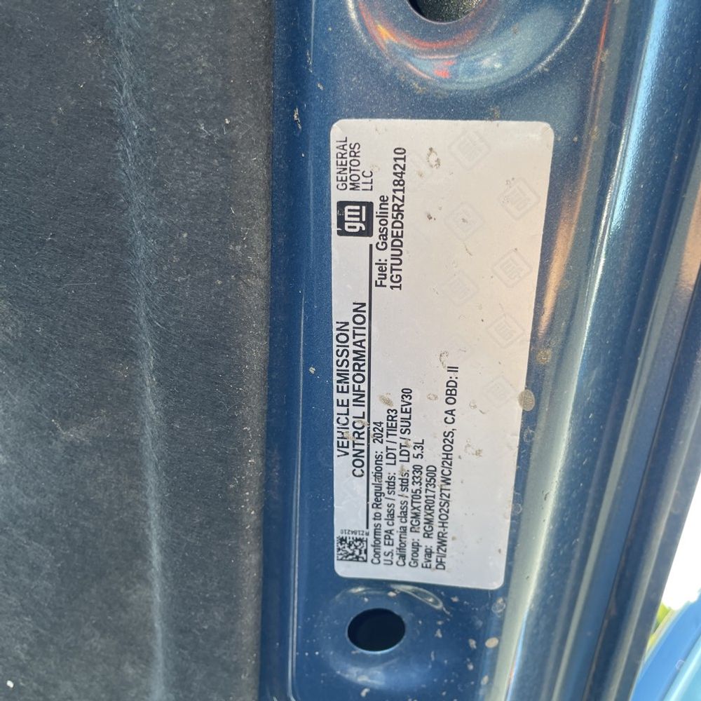 2024 GMC Sierra 1500 SLT