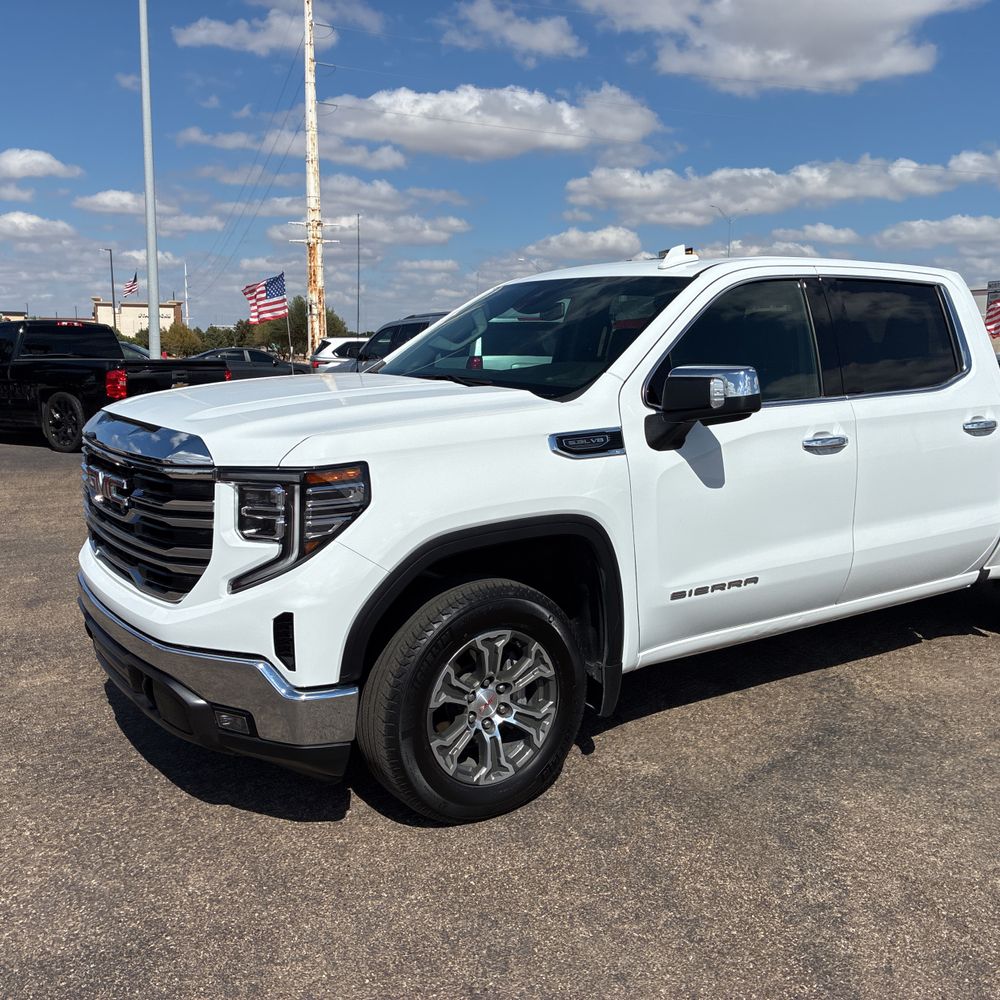 2024 GMC Sierra 1500 SLT