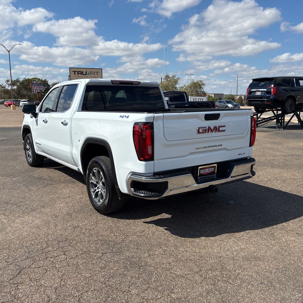 2024 GMC Sierra 1500 SLT