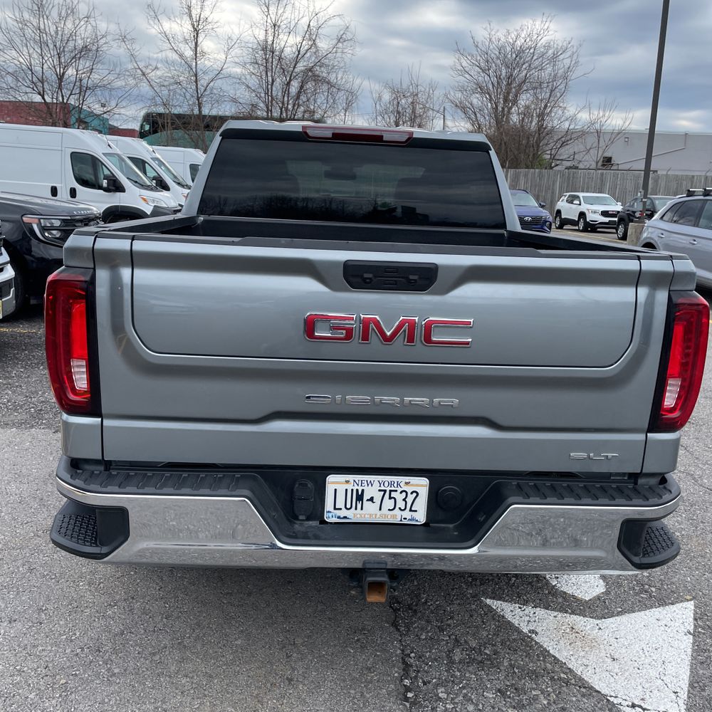 2025 GMC Sierra 1500 SLT