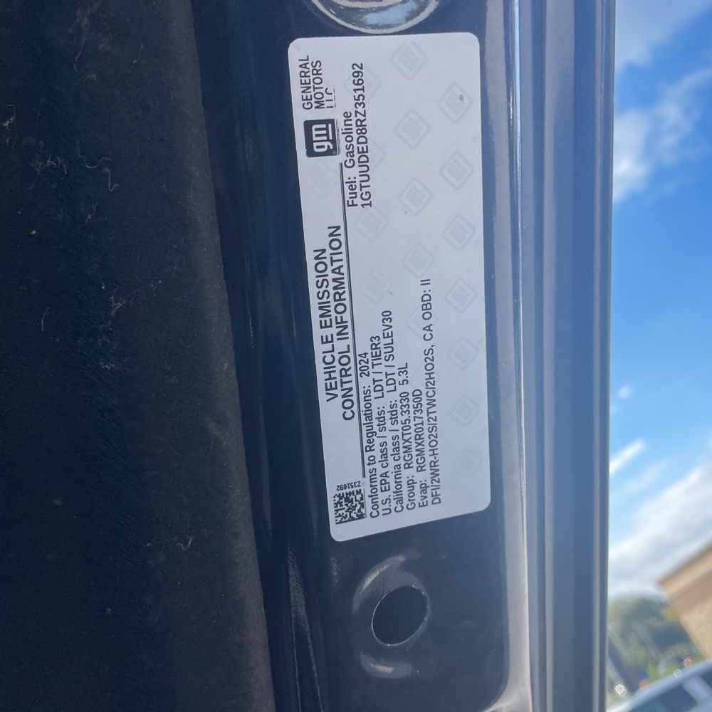 2024 GMC Sierra 1500 SLT