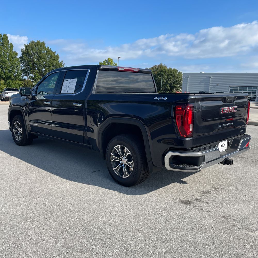 2024 GMC Sierra 1500 SLT