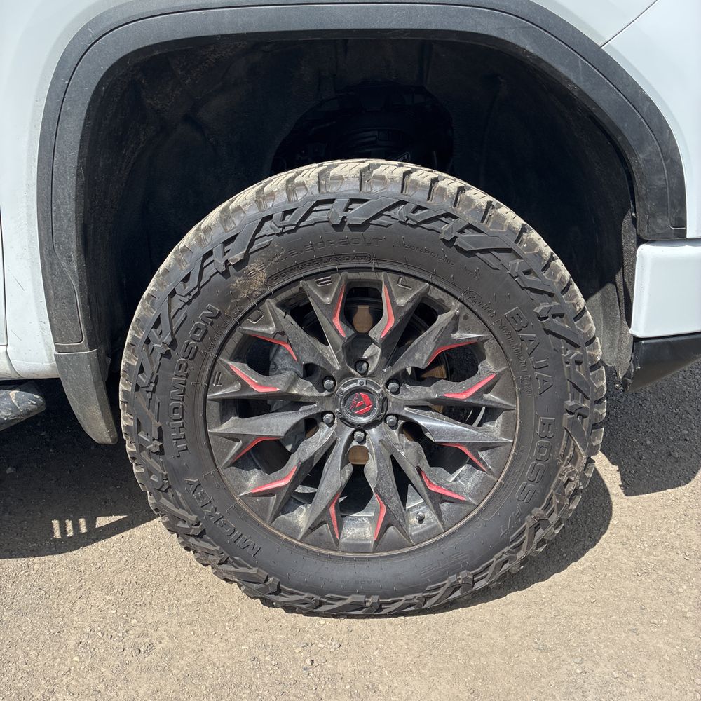 2024 GMC Sierra 1500 AT4