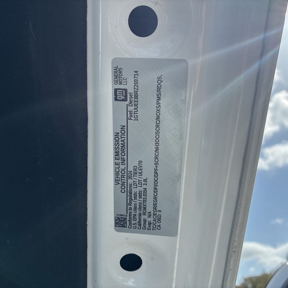 2024 GMC Sierra 1500 AT4