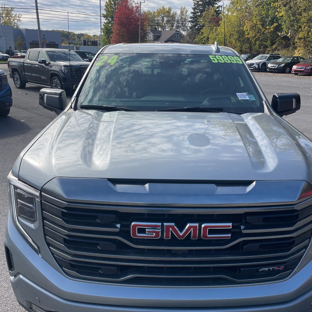2024 GMC Sierra 1500 AT4