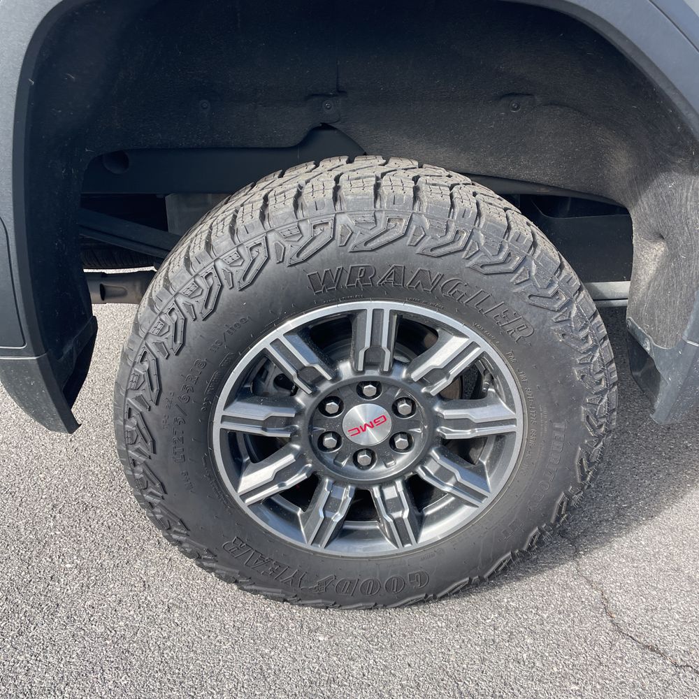 2024 GMC Sierra 1500 AT4