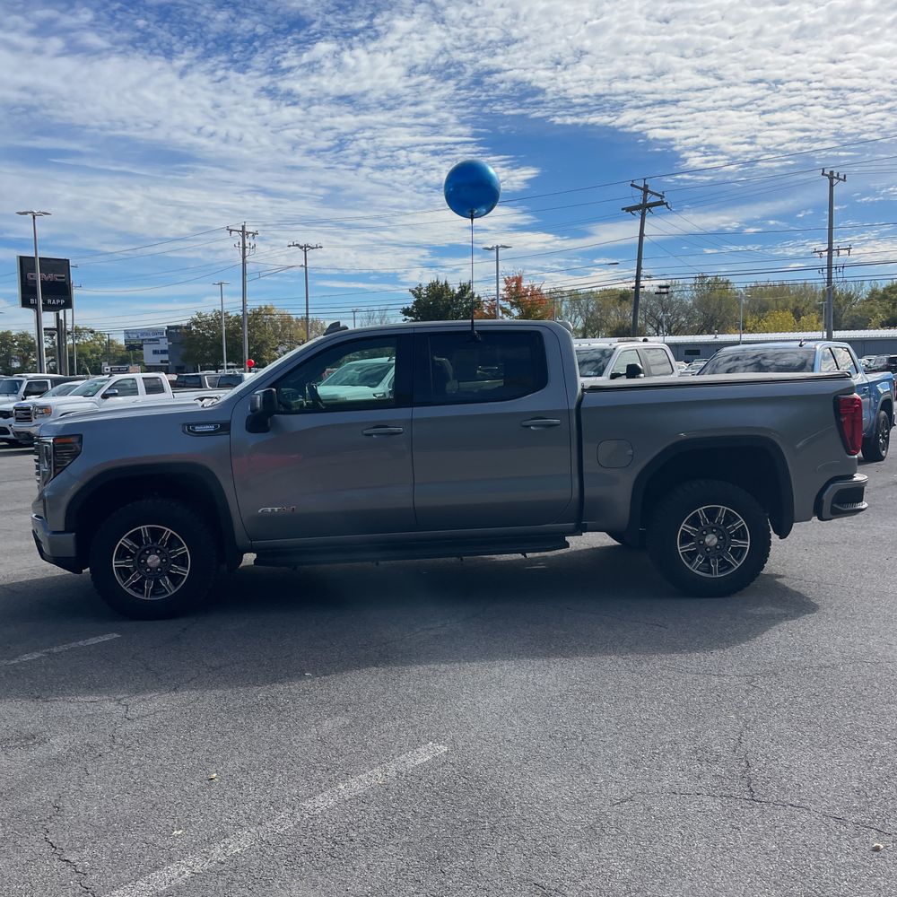2024 GMC Sierra 1500 AT4