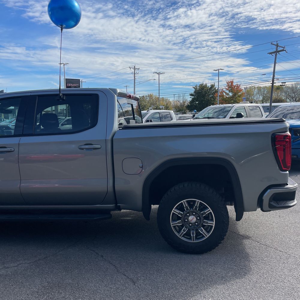 2024 GMC Sierra 1500 AT4