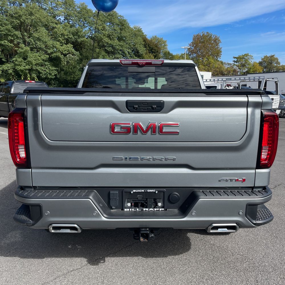 2024 GMC Sierra 1500 AT4