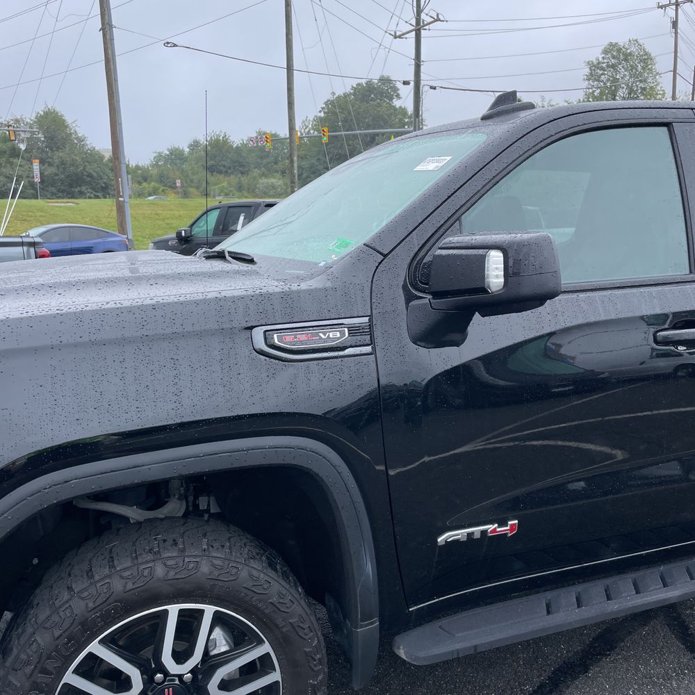 2023 GMC Sierra 1500 AT4