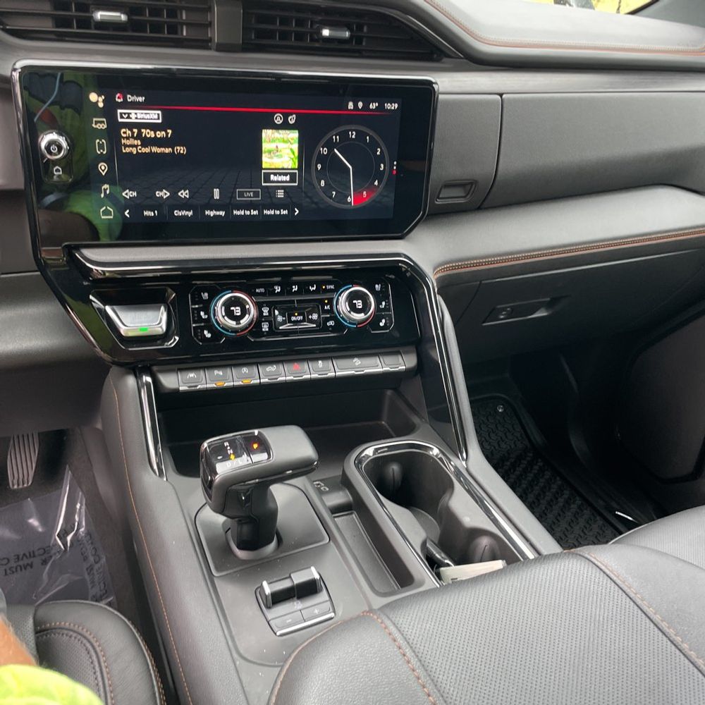 2023 GMC Sierra 1500 AT4