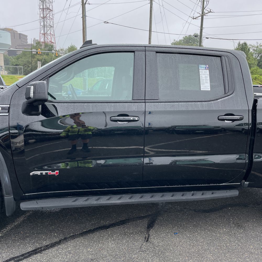 2023 GMC Sierra 1500 AT4