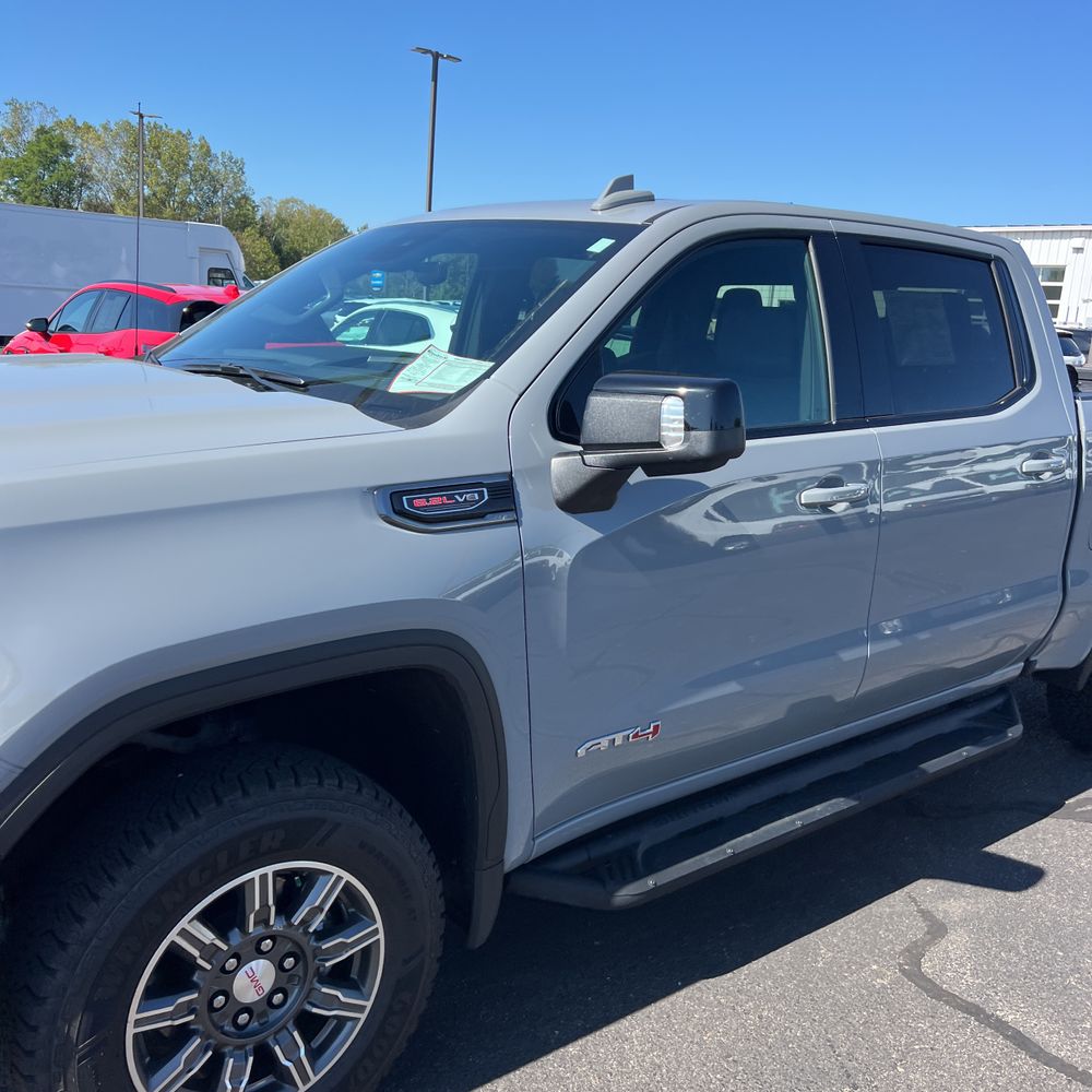 2024 GMC Sierra 1500 AT4