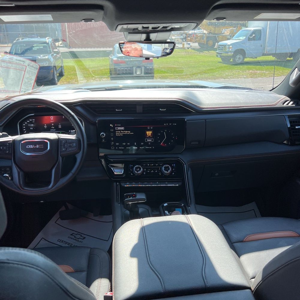 2024 GMC Sierra 1500 AT4
