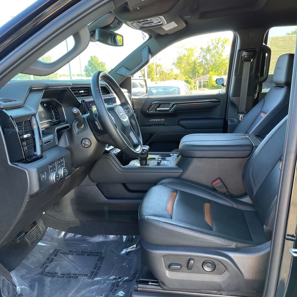 2023 GMC Sierra 1500 AT4