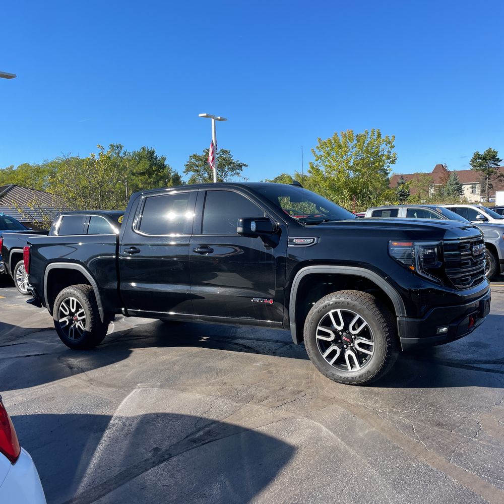 2023 GMC Sierra 1500 AT4