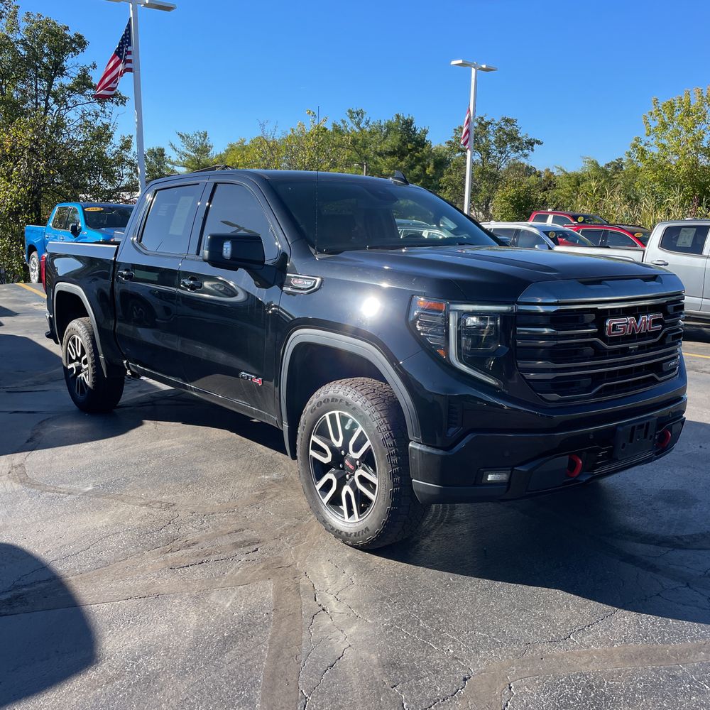 2023 GMC Sierra 1500 AT4