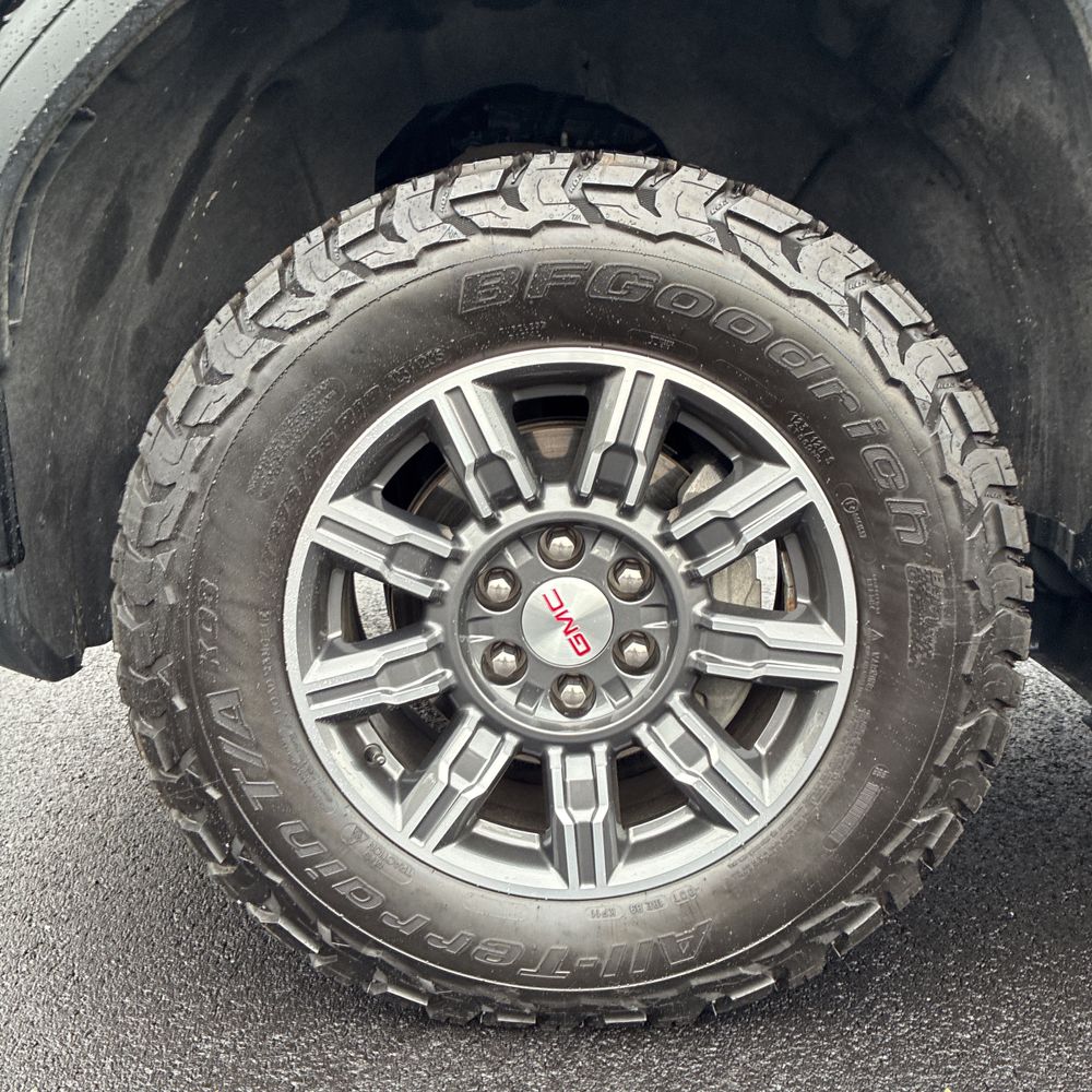 2024 GMC Sierra 1500 AT4