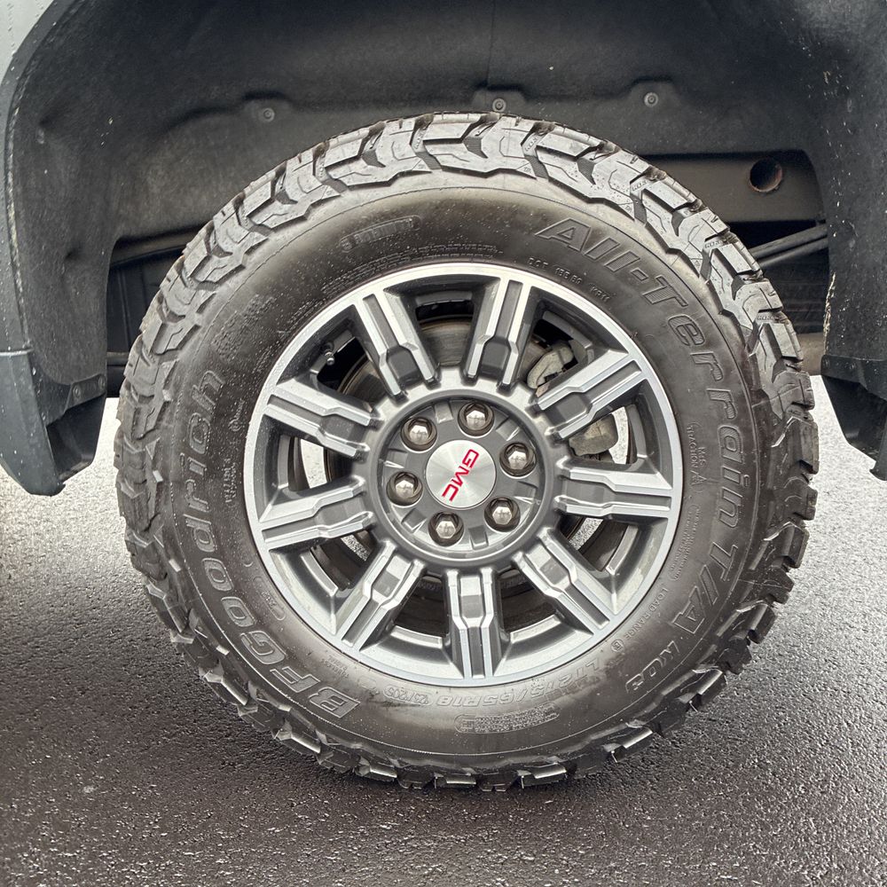 2024 GMC Sierra 1500 AT4