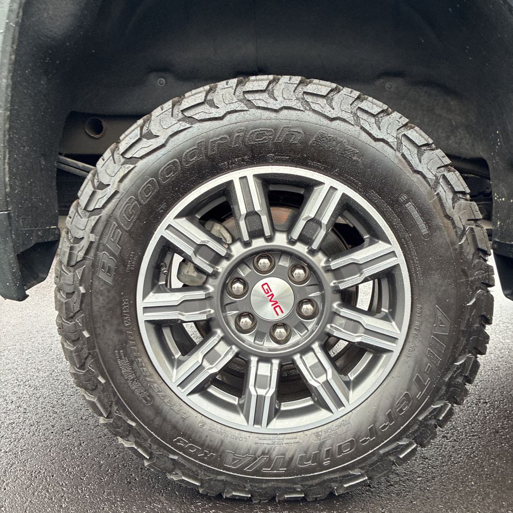 2024 GMC Sierra 1500 AT4