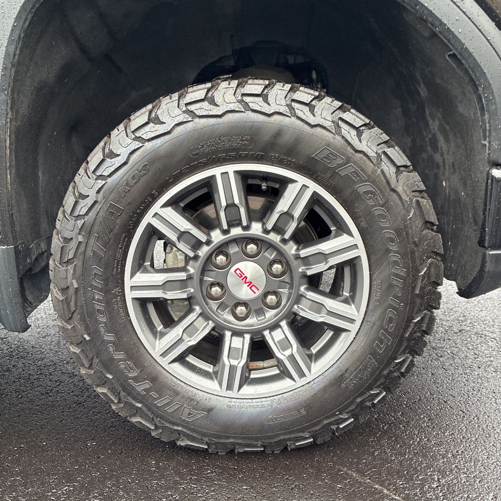 2024 GMC Sierra 1500 AT4