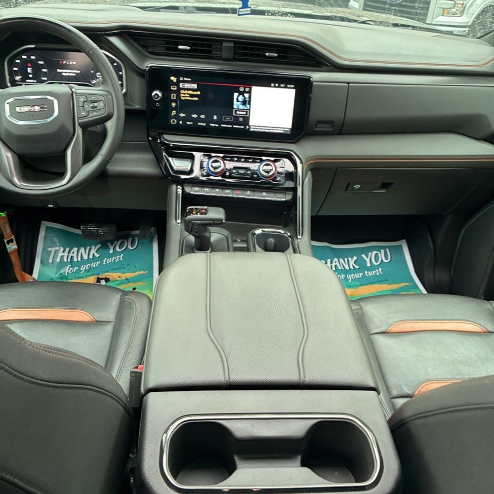 2024 GMC Sierra 1500 AT4