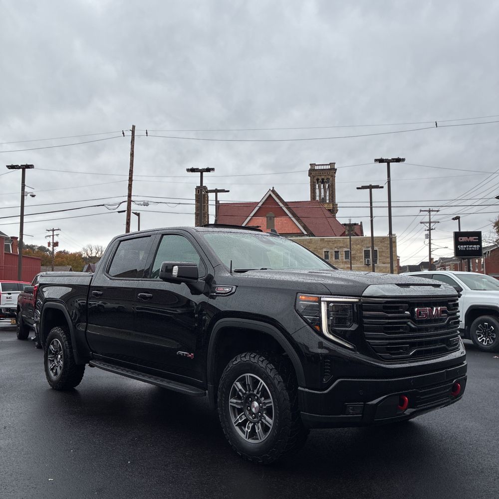 2024 GMC Sierra 1500 AT4