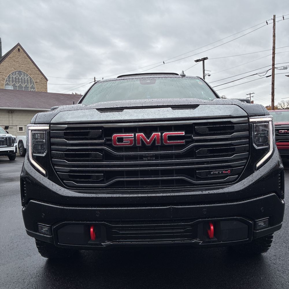2024 GMC Sierra 1500 AT4