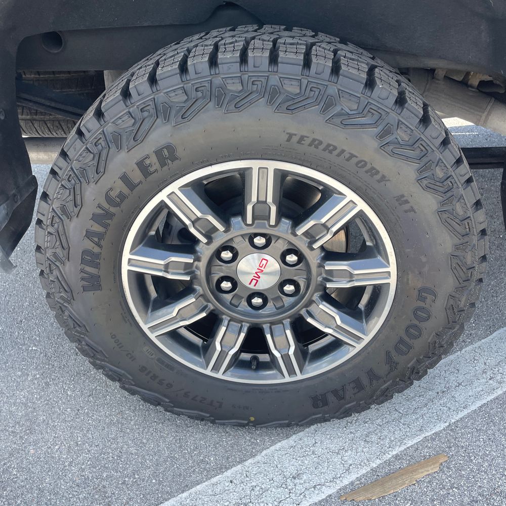 2024 GMC Sierra 1500 AT4