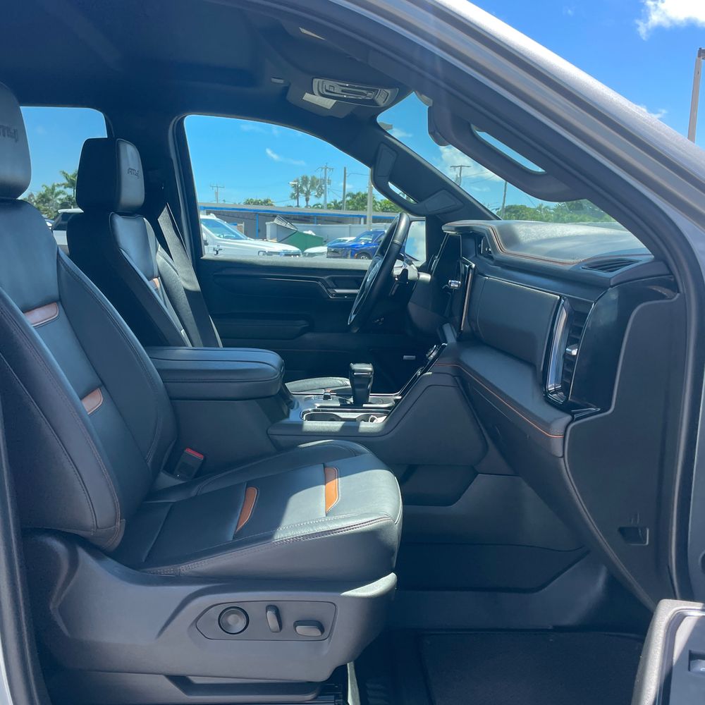 2024 GMC Sierra 1500 AT4