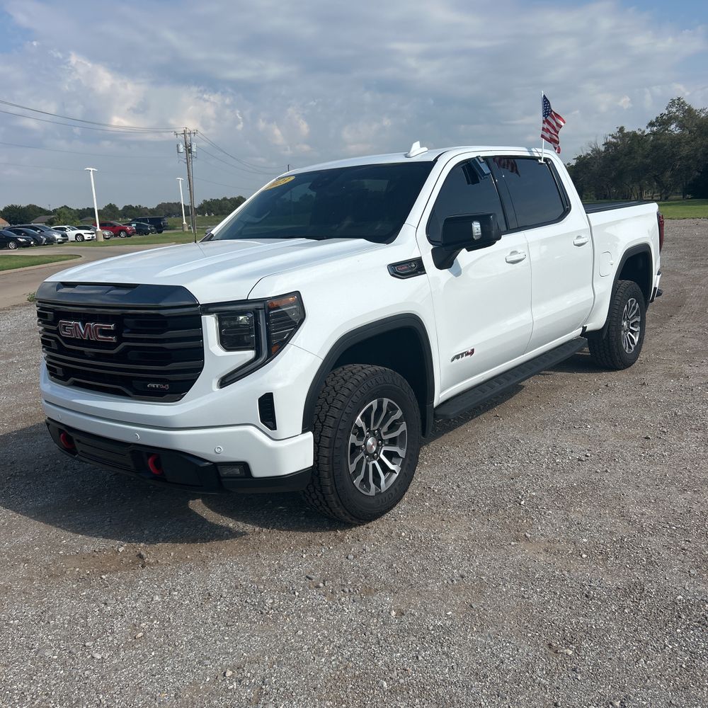2023 GMC Sierra 1500 AT4