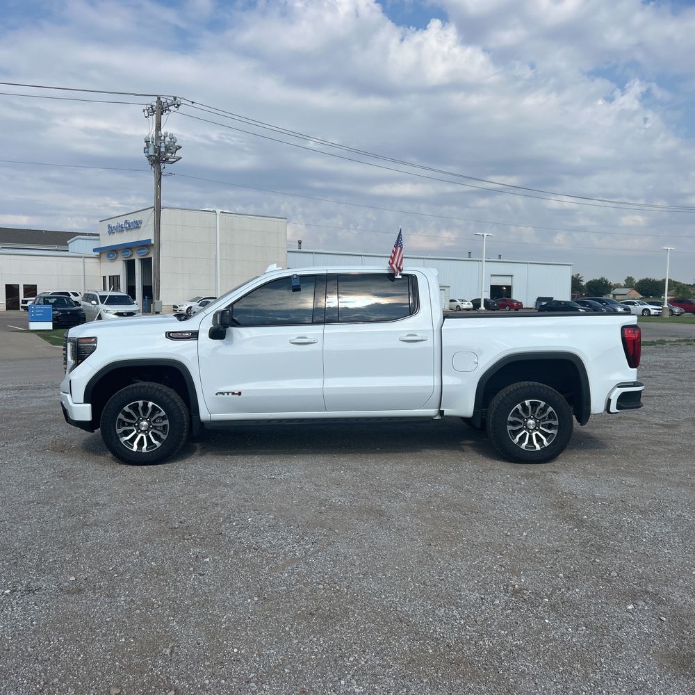 2023 GMC Sierra 1500 AT4