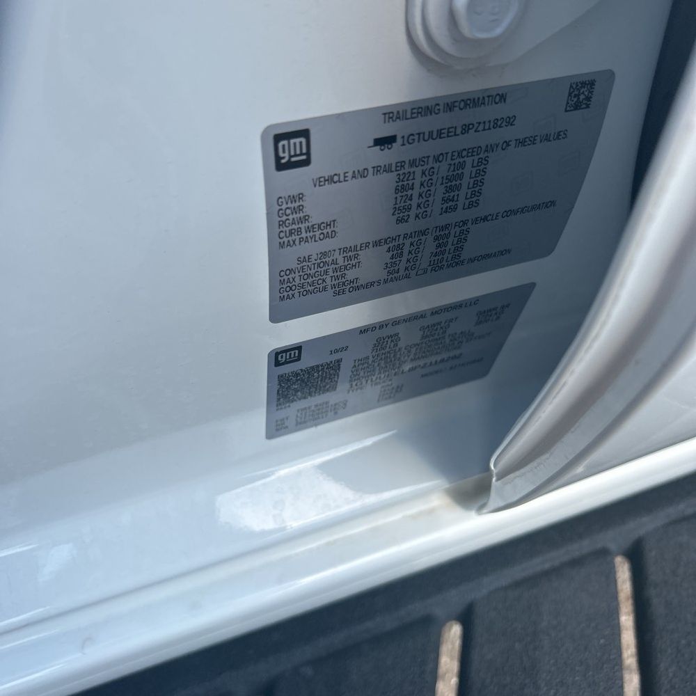 2023 GMC Sierra 1500 AT4
