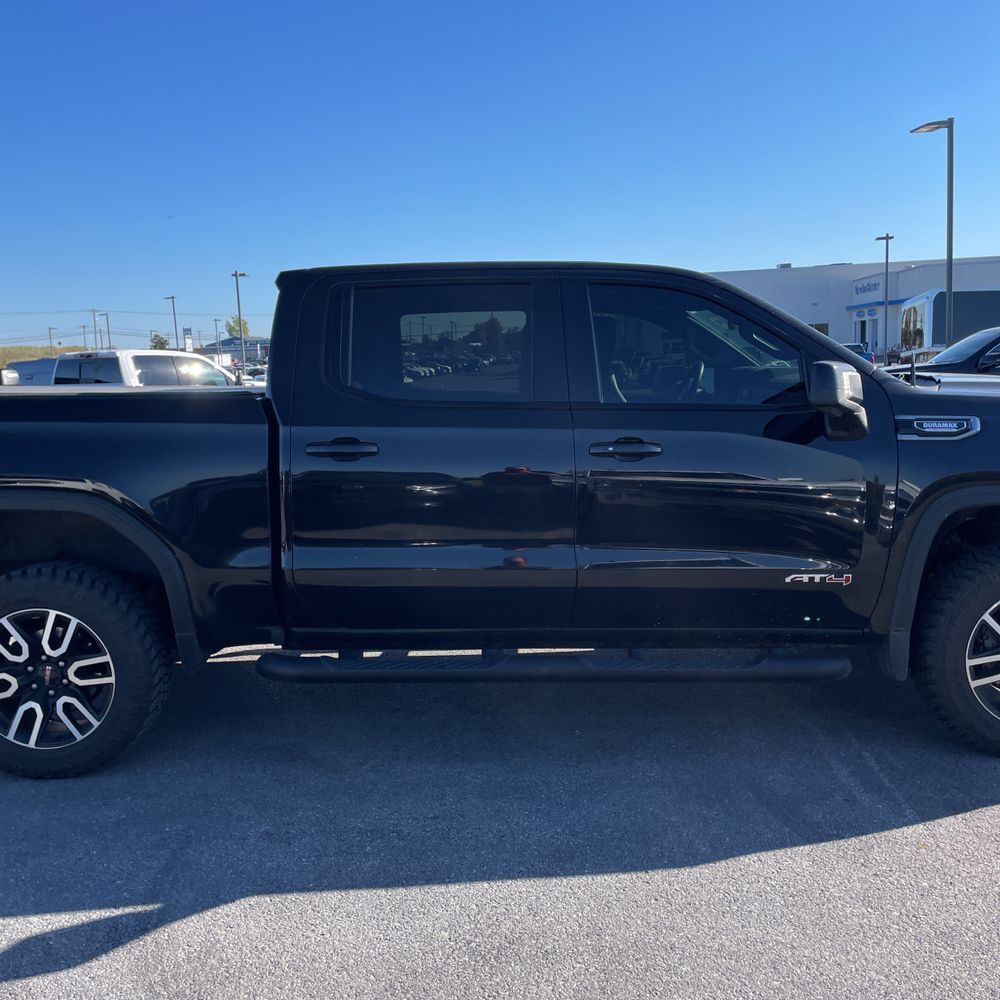 2022 GMC Sierra 1500 AT4