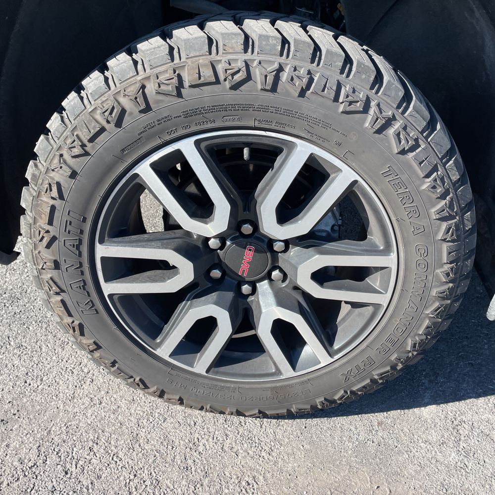 2022 GMC Sierra 1500 AT4
