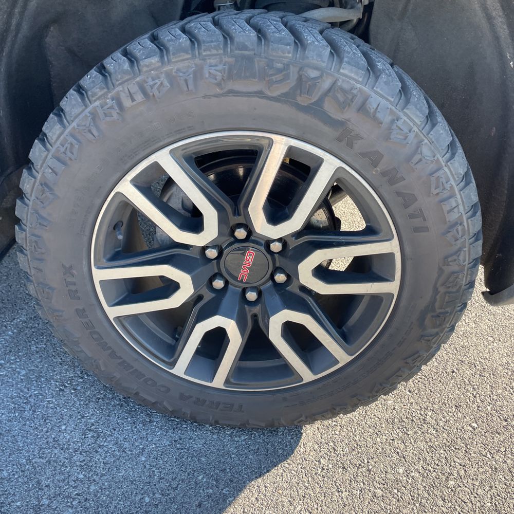 2022 GMC Sierra 1500 AT4