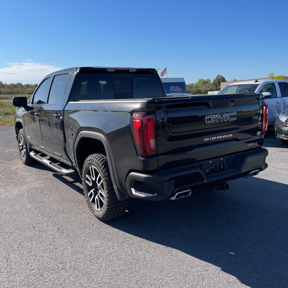 2022 GMC Sierra 1500 AT4