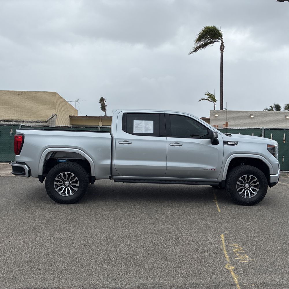 2022 GMC Sierra 1500 AT4
