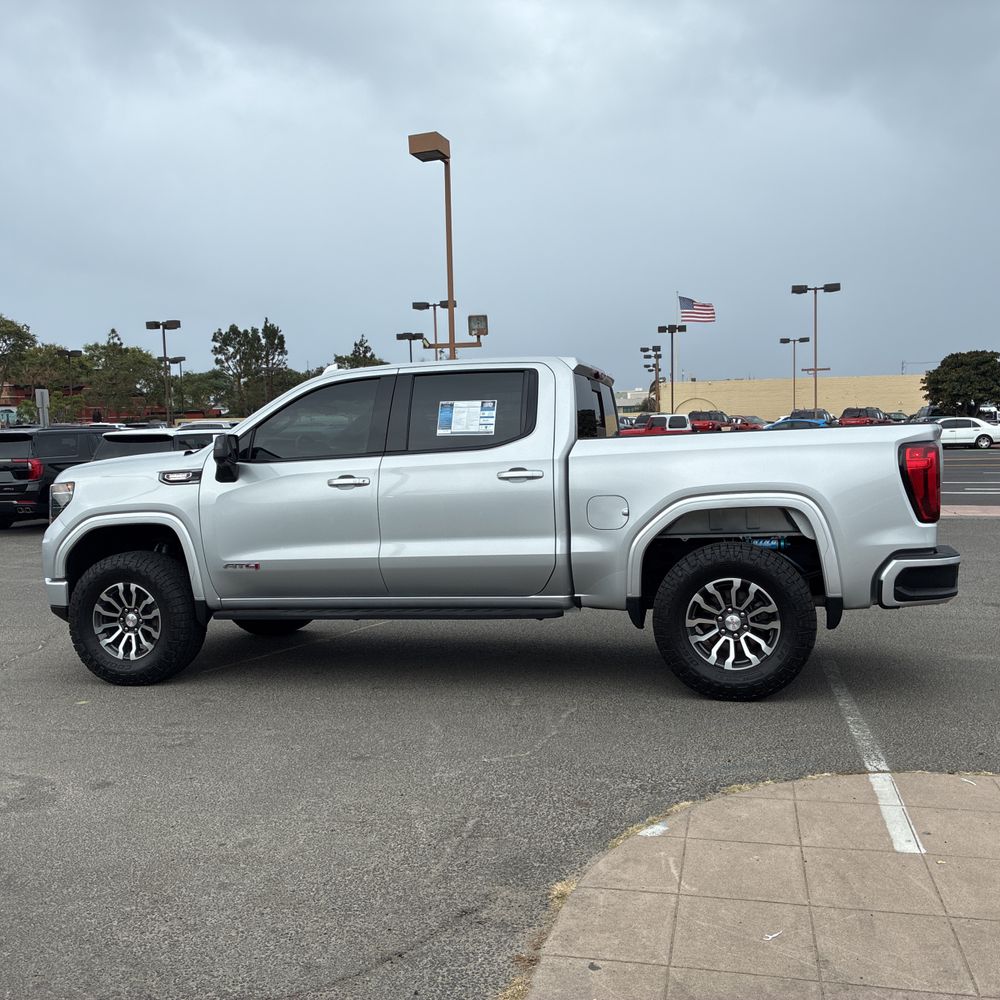2022 GMC Sierra 1500 AT4