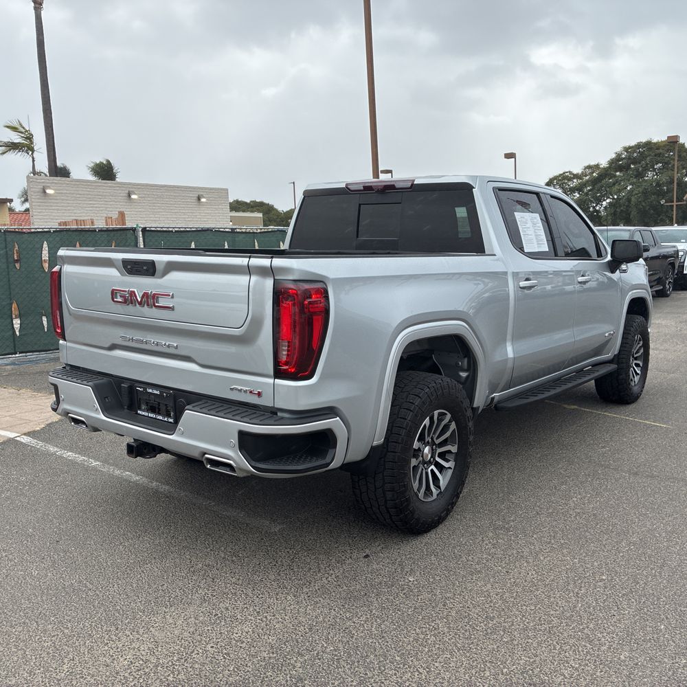 2022 GMC Sierra 1500 AT4