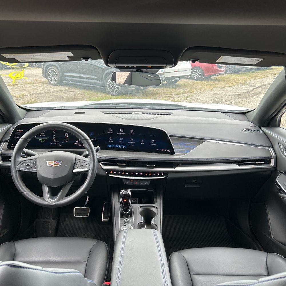 2024 Cadillac XT4 Sport