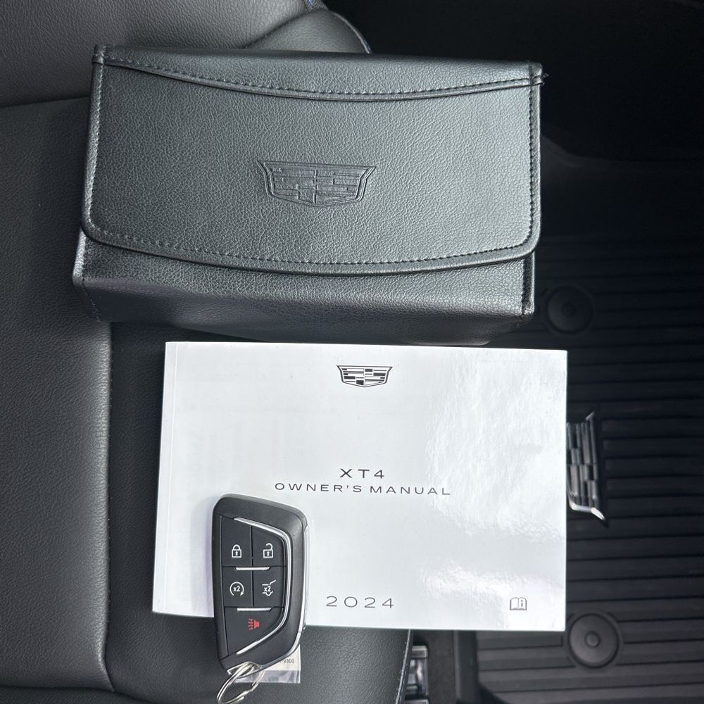 2024 Cadillac XT4 Sport