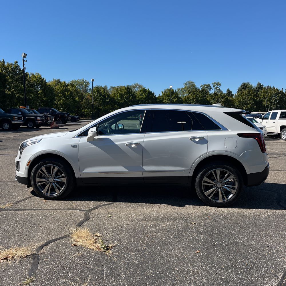 2025 Cadillac XT5 Premium Luxury